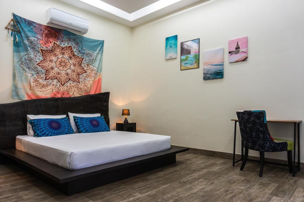Luxury Villa Elena With Pool Not Far From Lio Beach 엘니도 외부 사진
