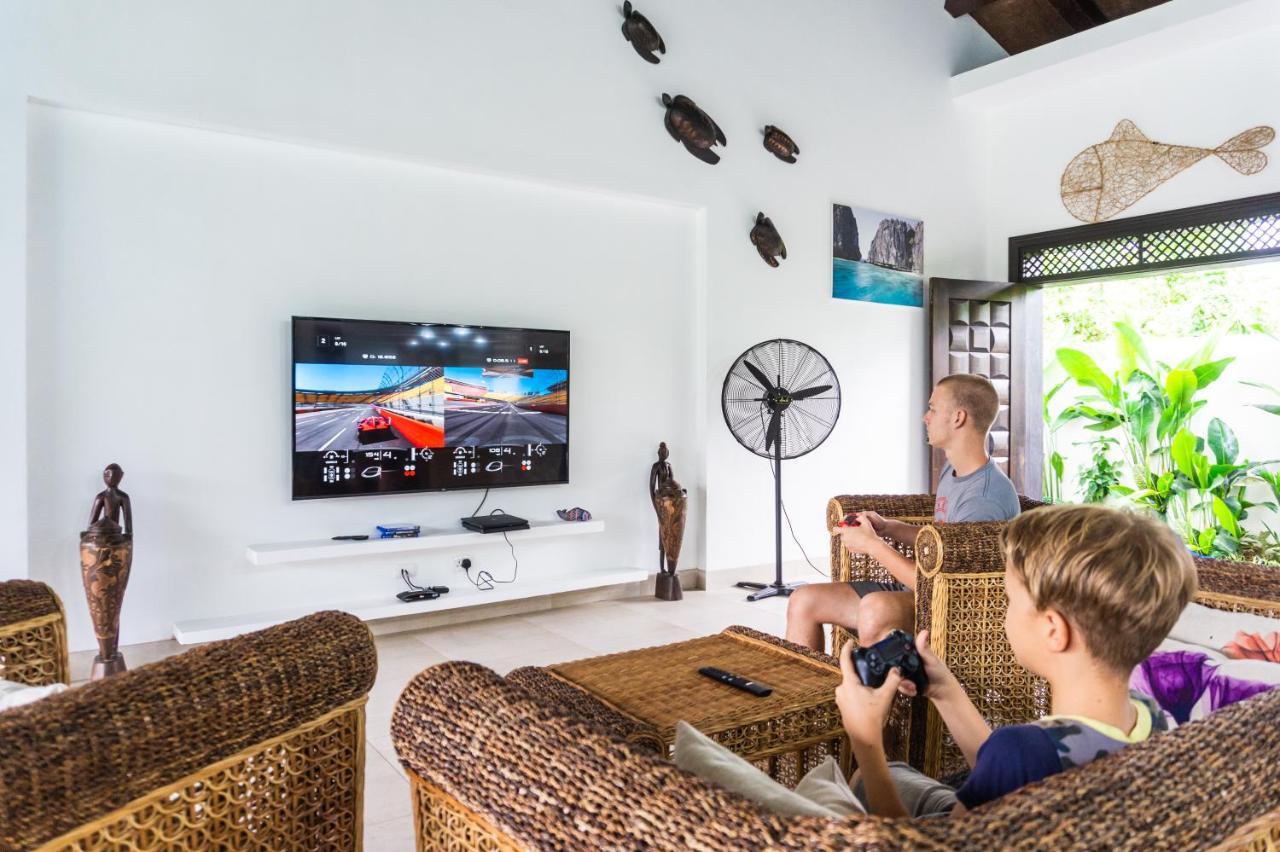 Luxury Villa Elena With Pool Not Far From Lio Beach 엘니도 외부 사진